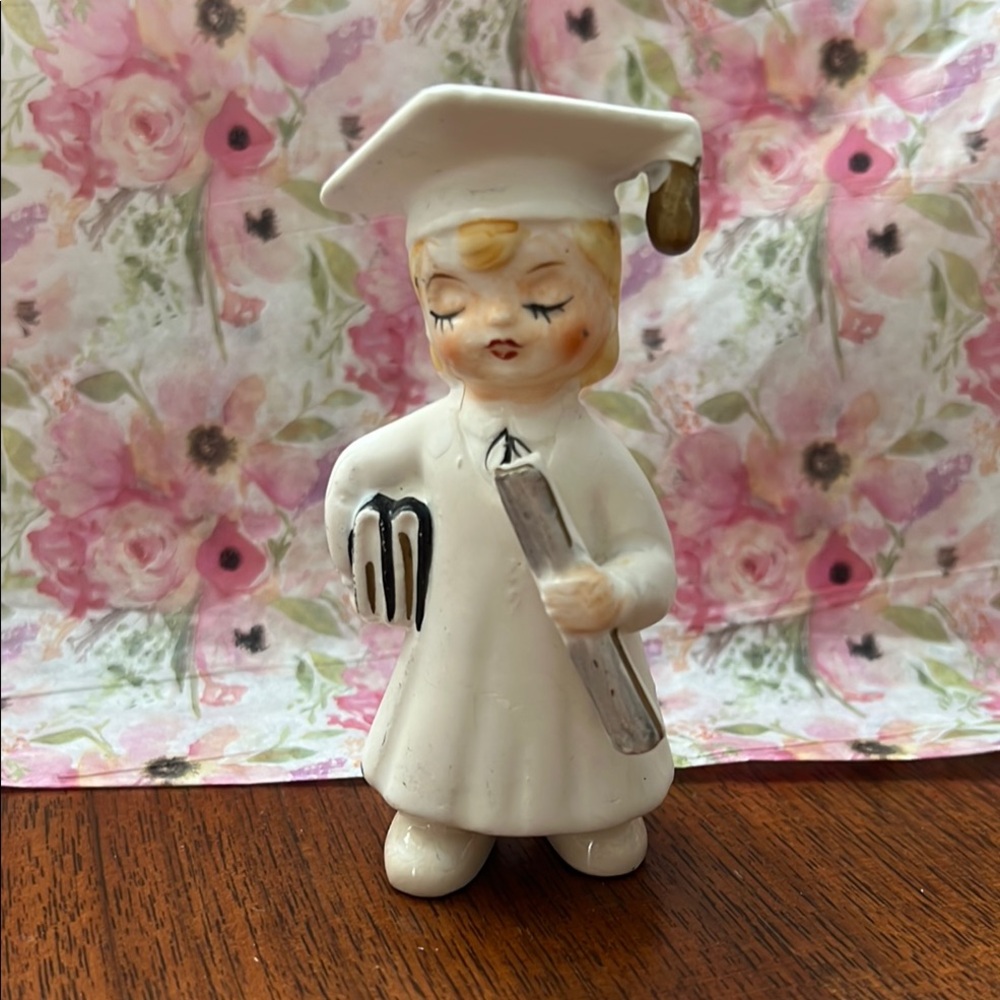 Cake Topper - Girl/Women Graduate Figure